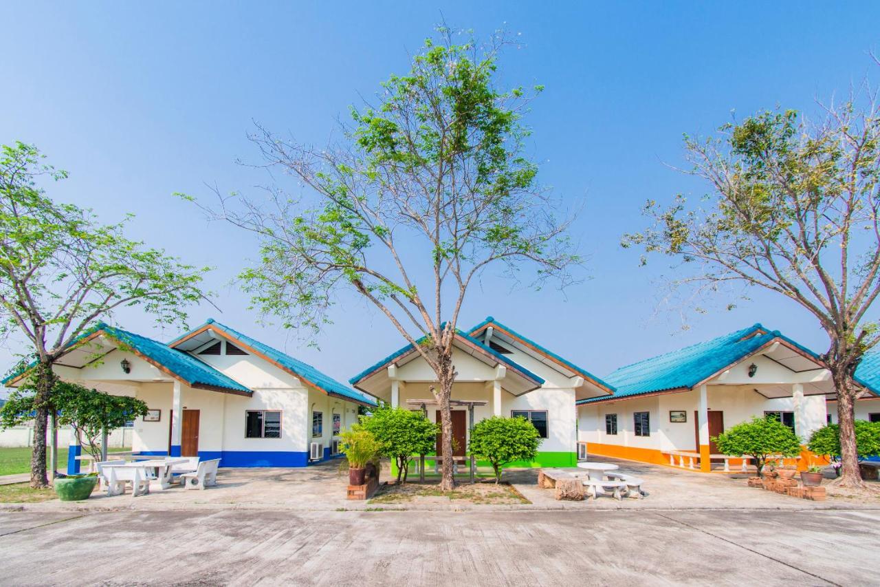 Oyo 658 Peamsook Resort Прачуап Кири Кан Екстериор снимка